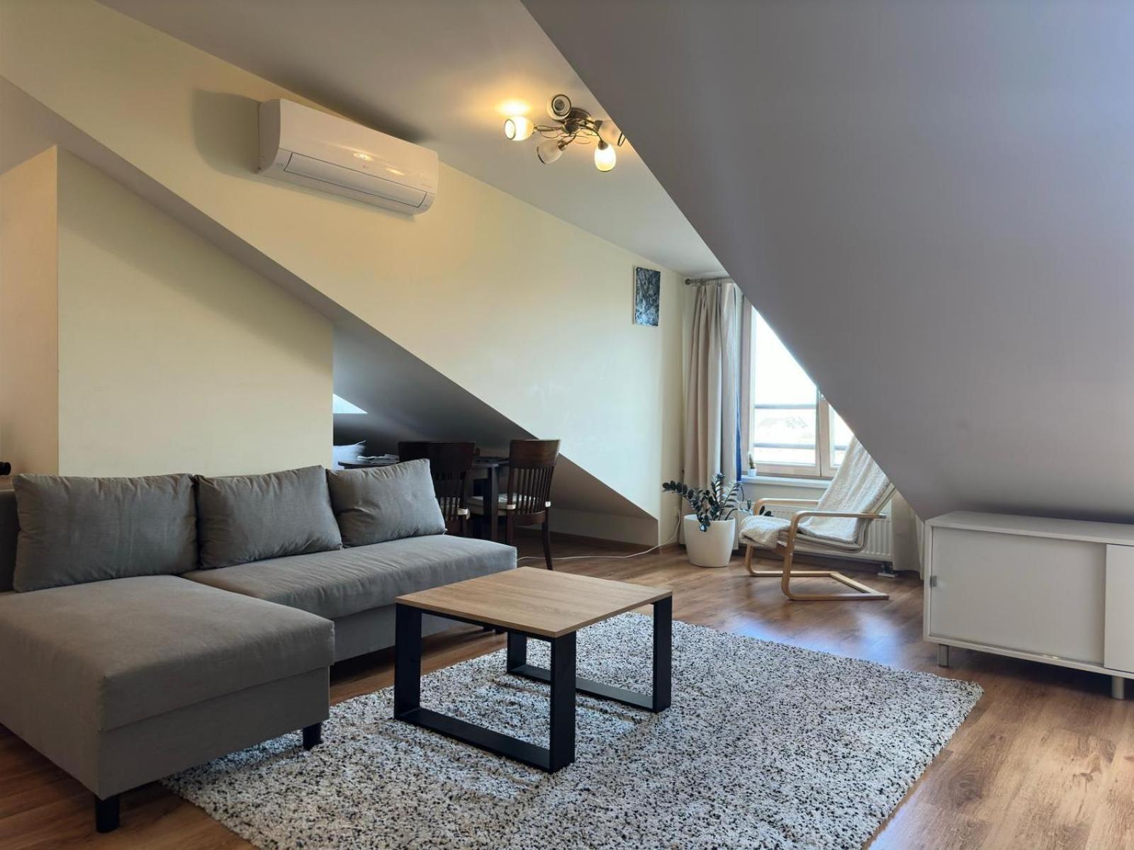 Apartment In The Old Town With An Impressive View *